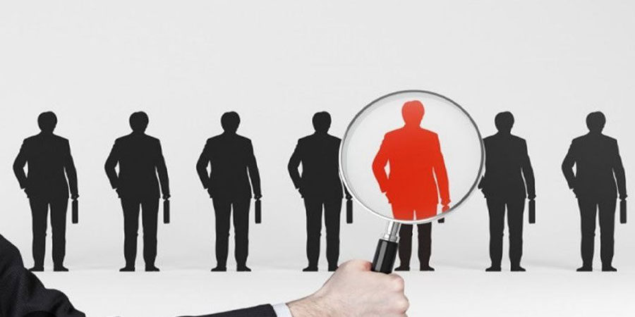 کاریزما چیست؟ و چه افرادی کاریزماتیک هستند؟